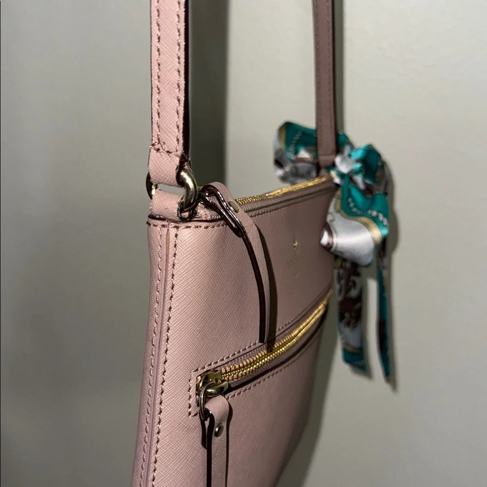 Kate Spade Laurel Way Crossbody – Taupe | EUC